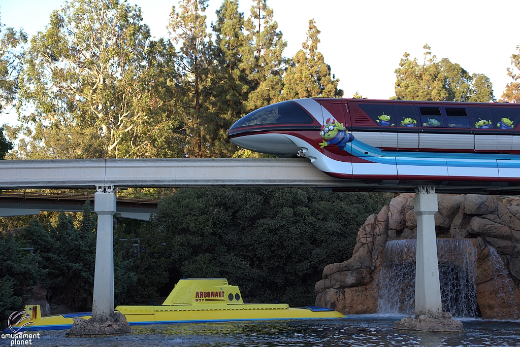 Disneyland Monorail