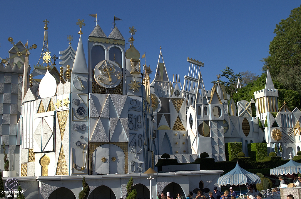 it's a small world