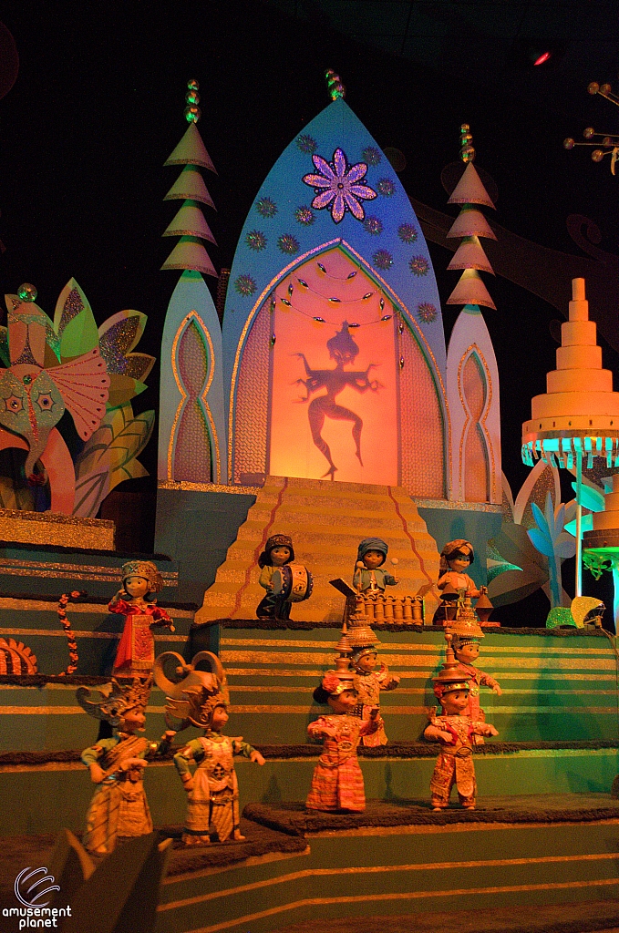 it's a small world