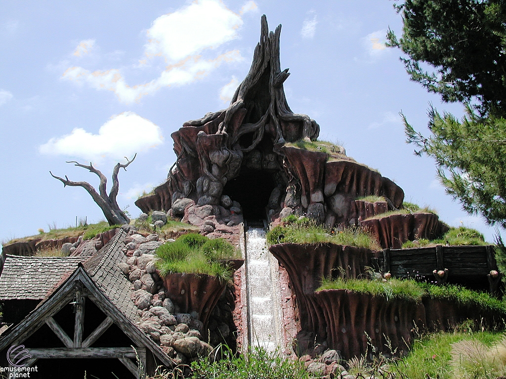 Splash Mountain