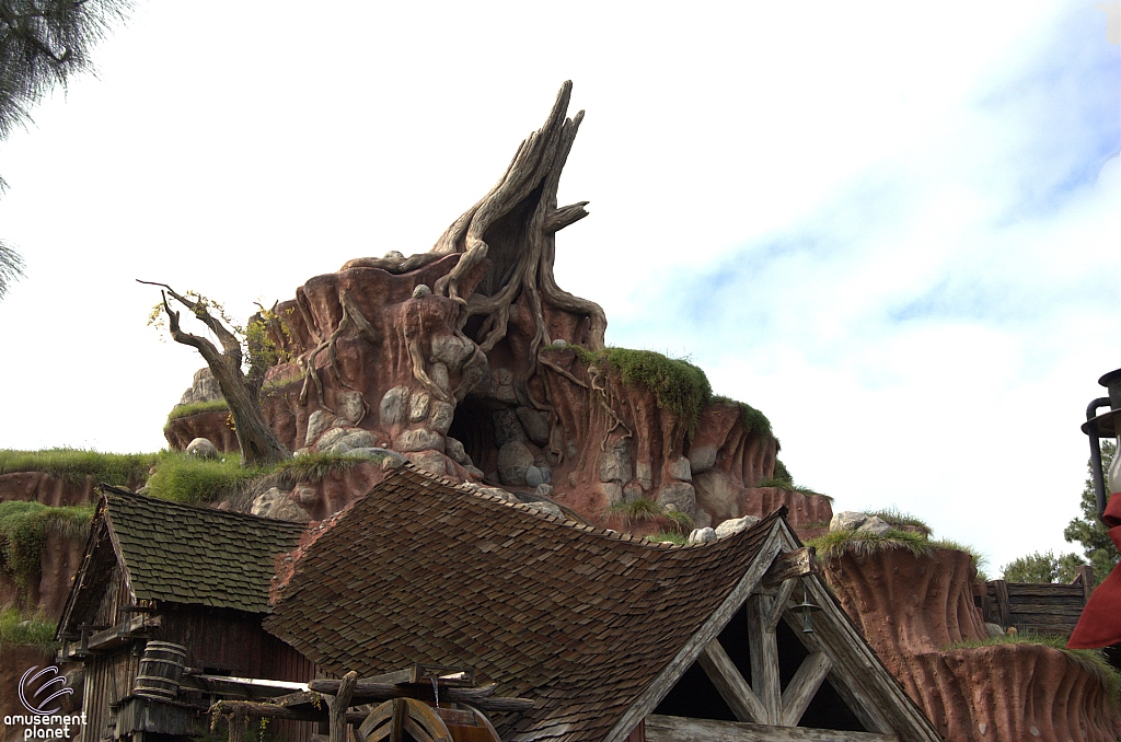 Splash Mountain