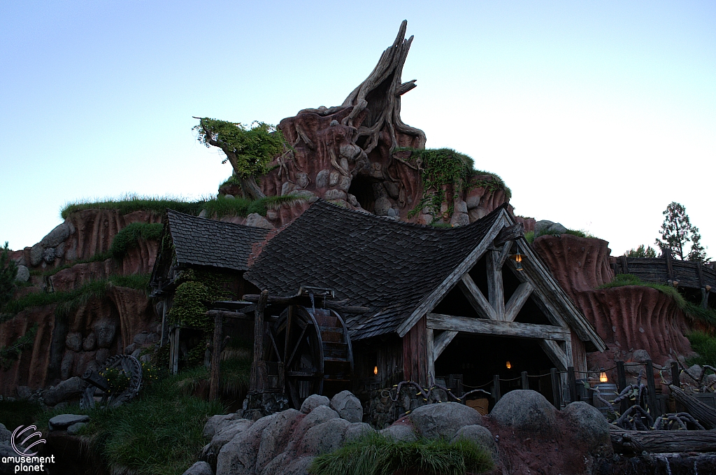 Splash Mountain