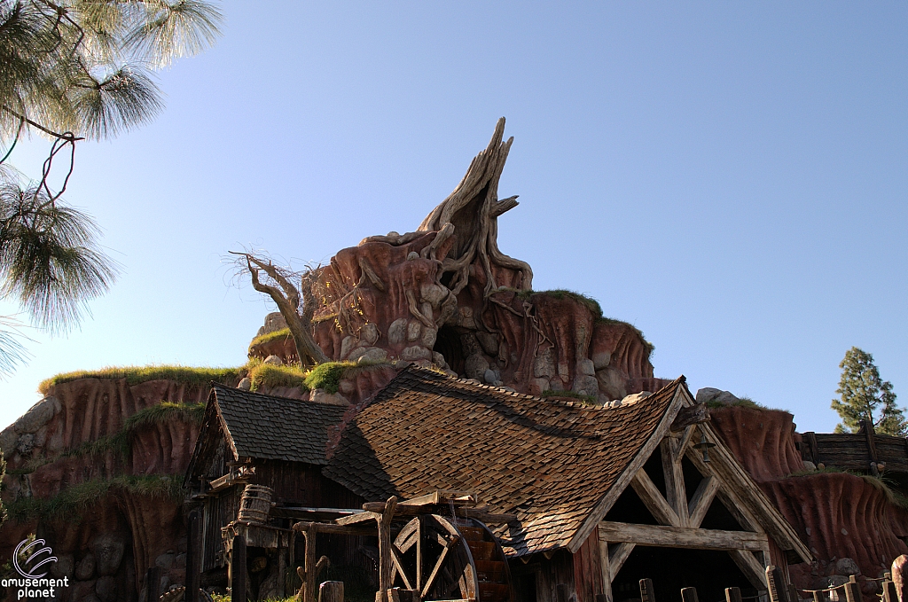 Splash Mountain