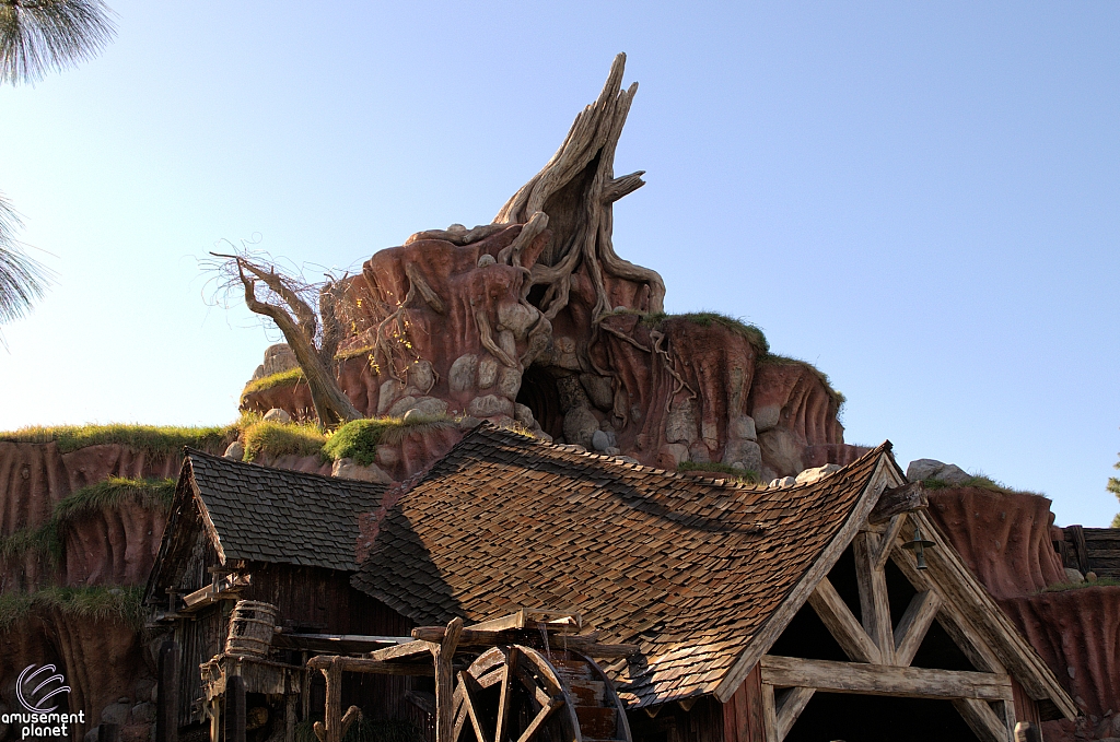 Splash Mountain