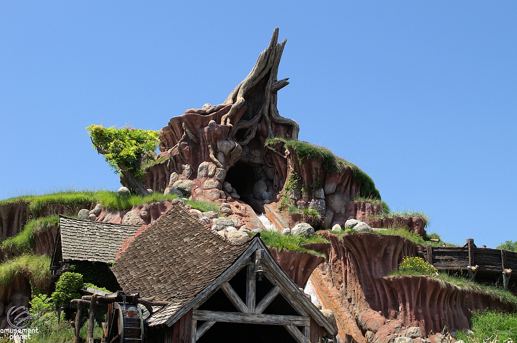 Splash Mountain