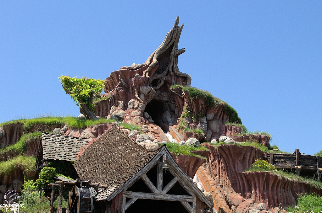 Splash Mountain