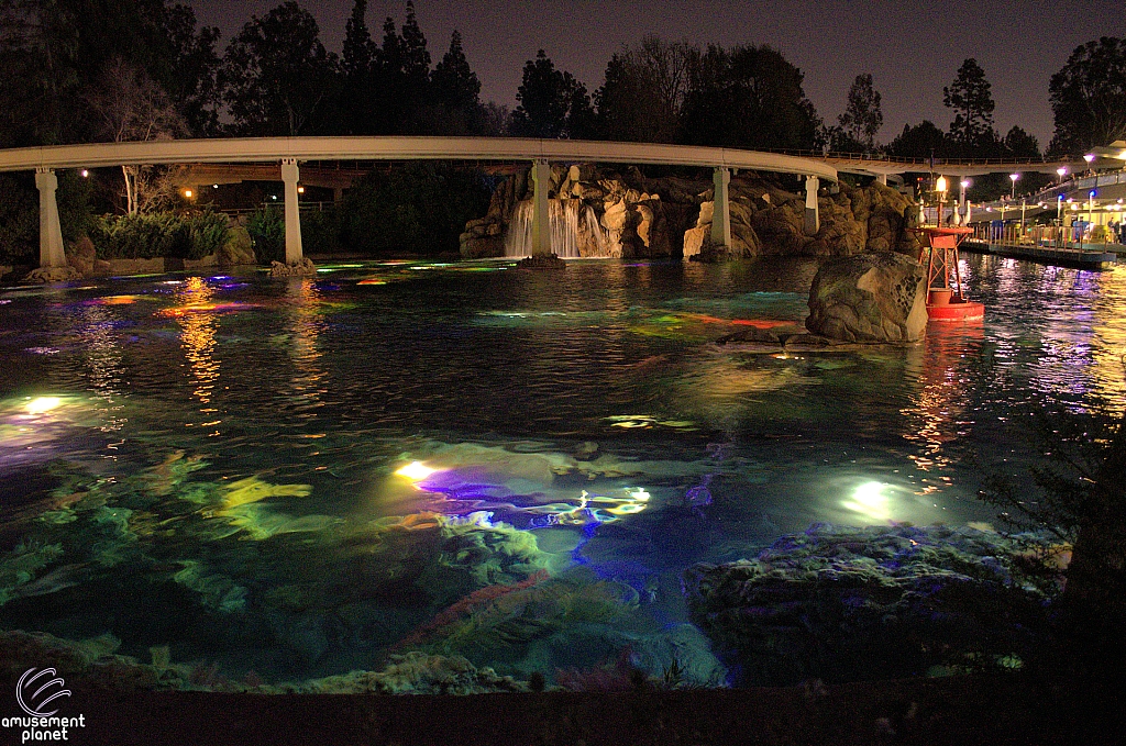 Finding Nemo Submarine Voyage