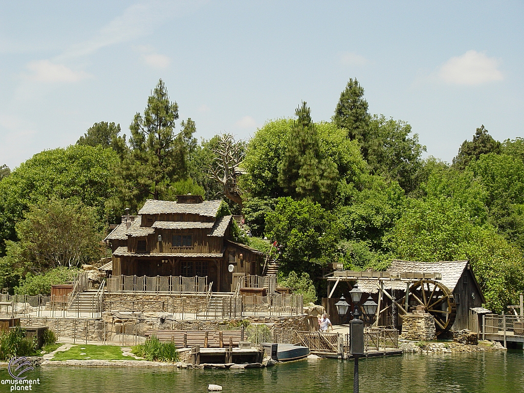 Pirate's Lair on Tom Sawyer Island