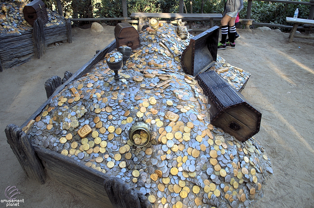 Pirate's Lair on Tom Sawyer Island