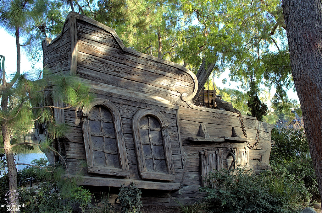 Pirate's Lair on Tom Sawyer Island