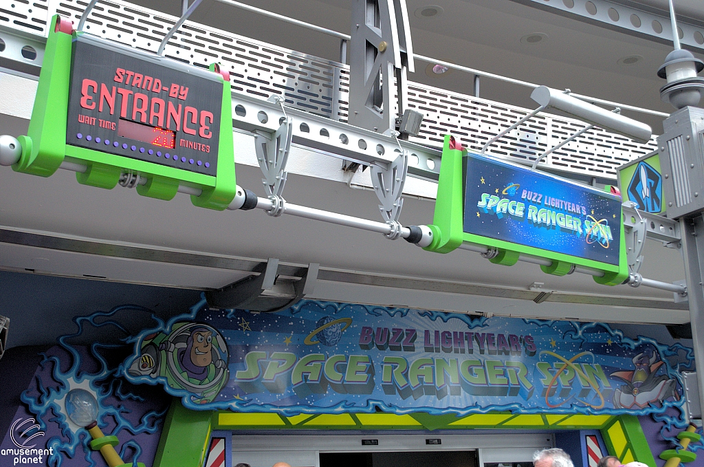 Buzz Lightyear's Space Ranger Spin