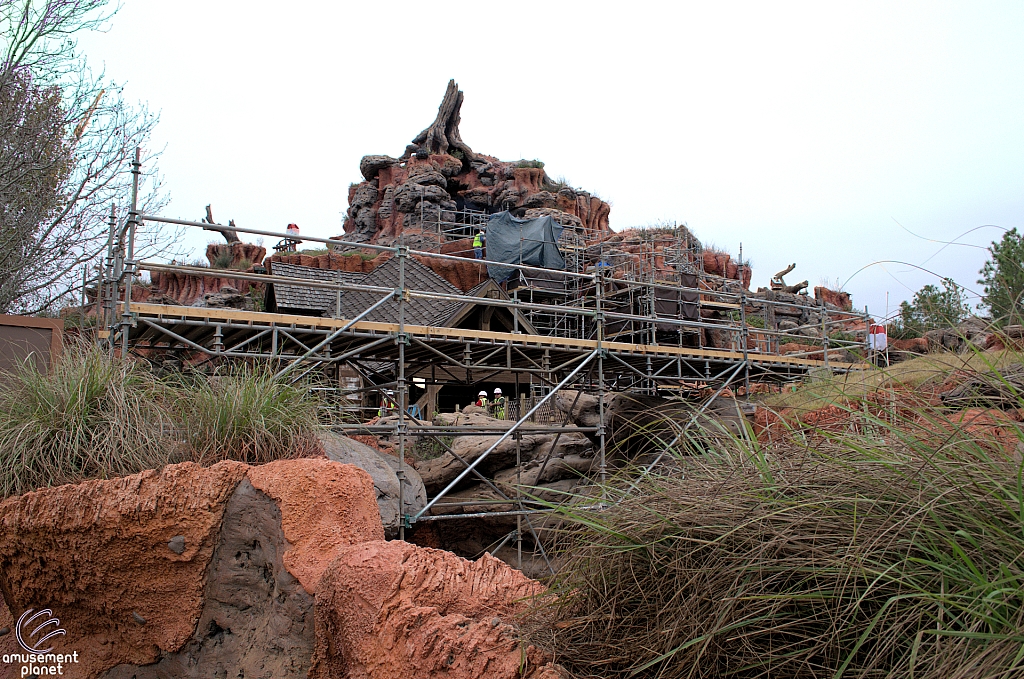 Splash Mountain