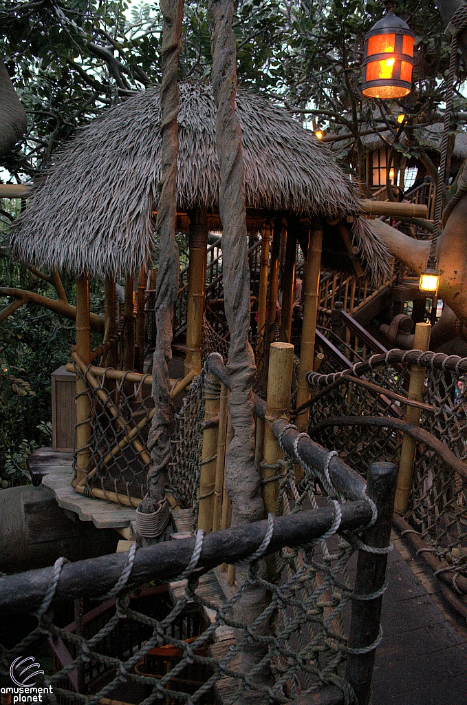 Swiss Family Treehouse