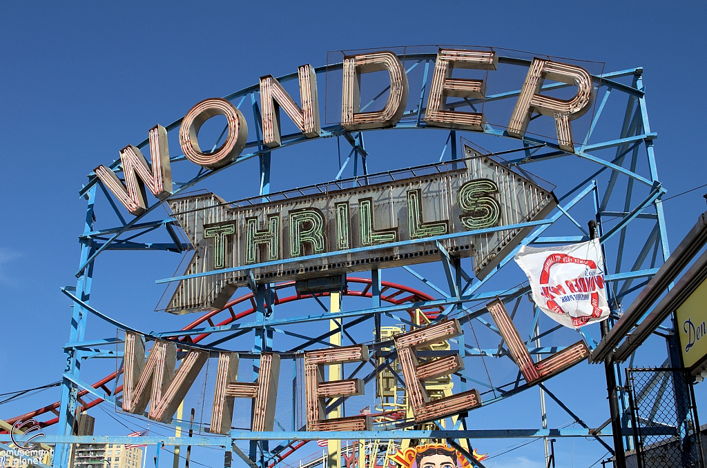 Deno's Wonder Wheel Amusement Park