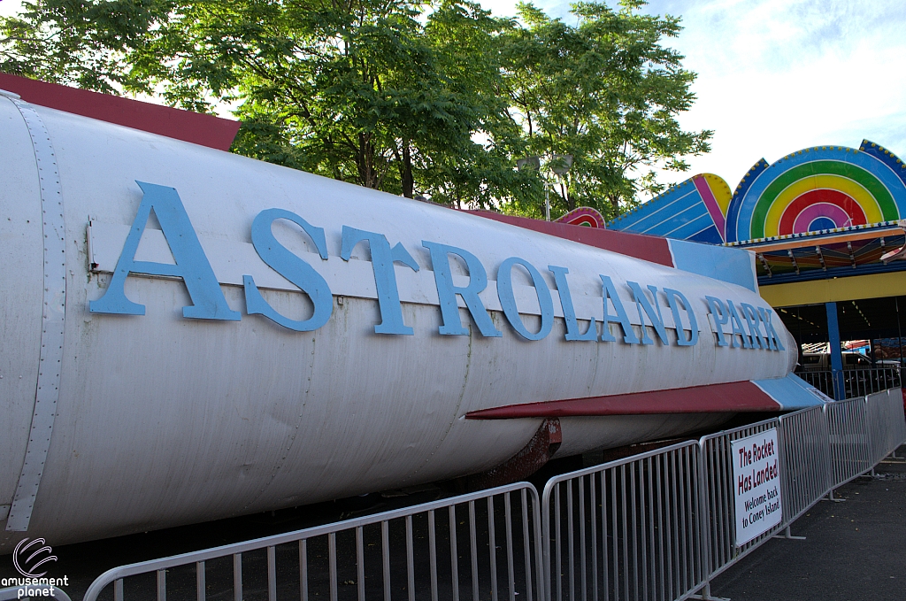 Astroland Rocket