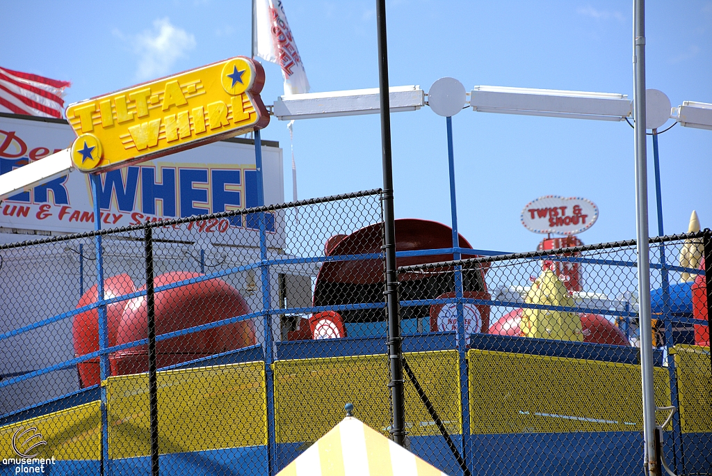 Tilt a Whirl