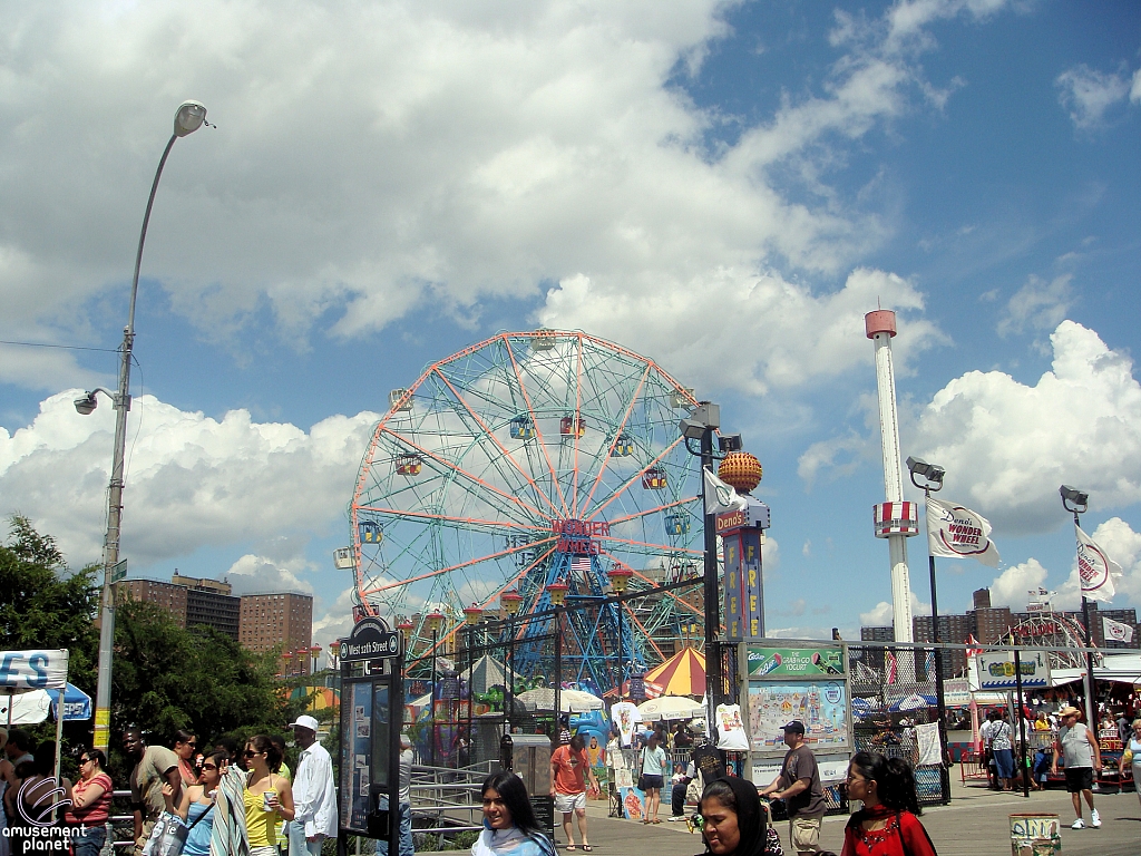 Wonder Wheel