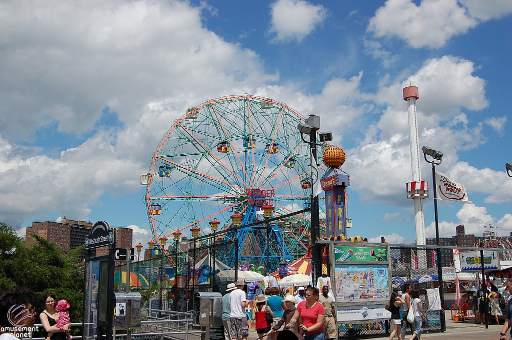 Wonder Wheel