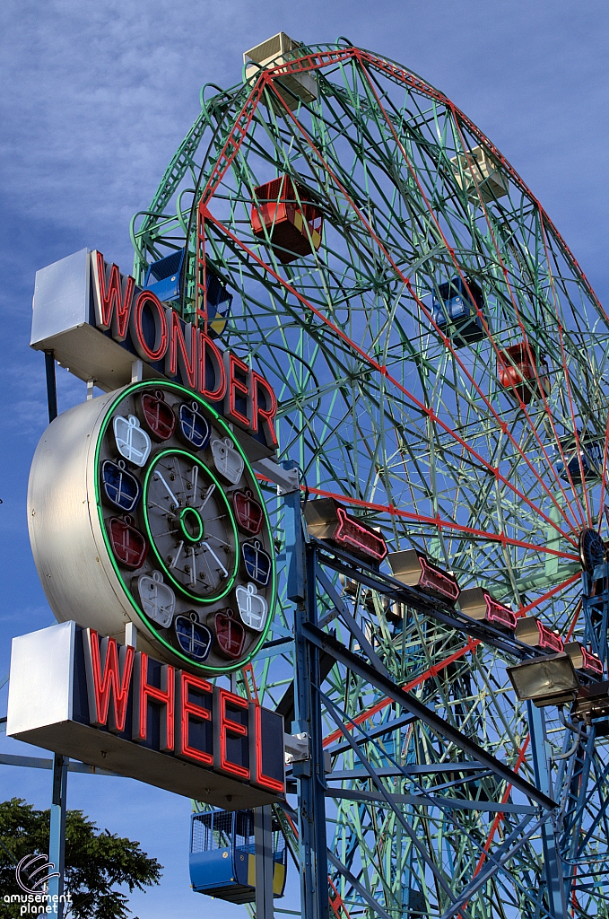 Wonder Wheel