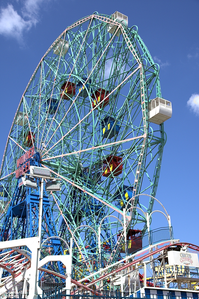 Wonder Wheel