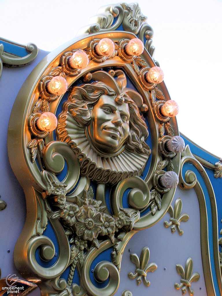 Grand Carousel