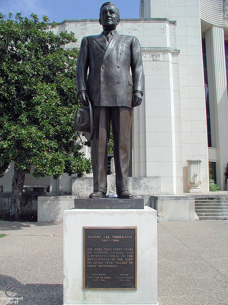 R.L. Thornton Statue