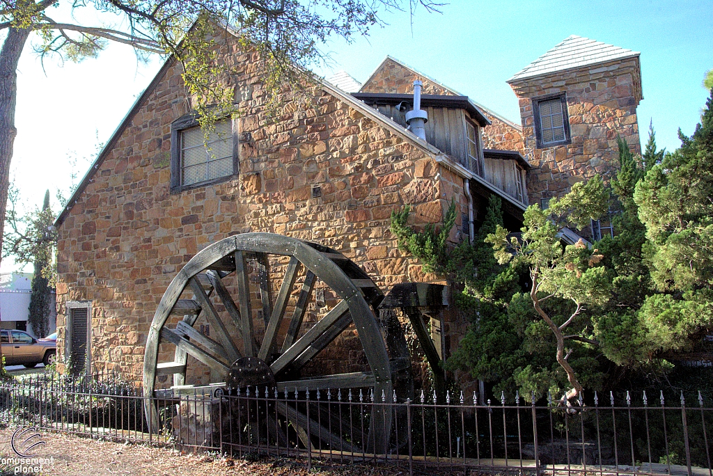 Old Mill Inn