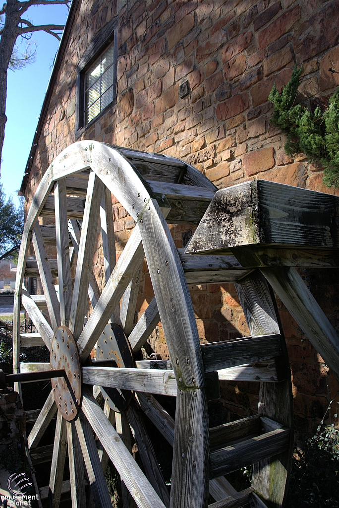 Old Mill Inn