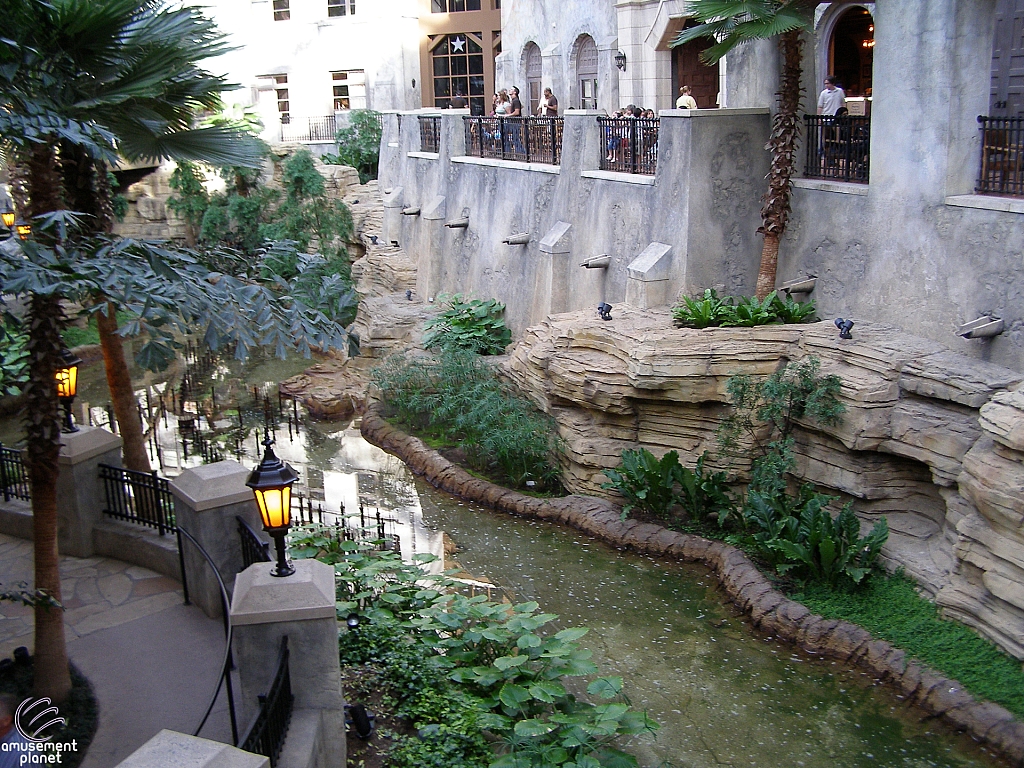 Gaylord Texan Resort