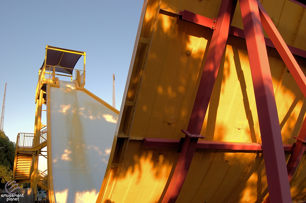 Six Flags Hurricane Harbor - Arlington