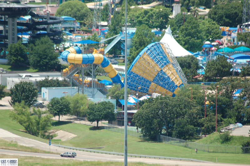 Six Flags Hurricane Harbor - Arlington
