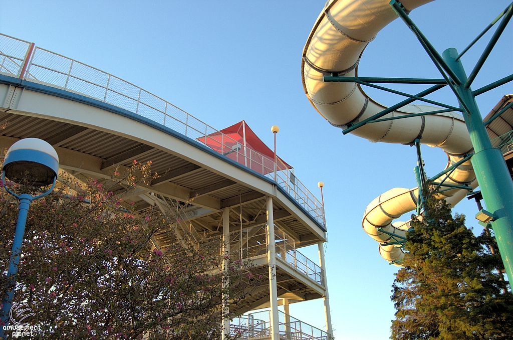 Six Flags Hurricane Harbor - Arlington