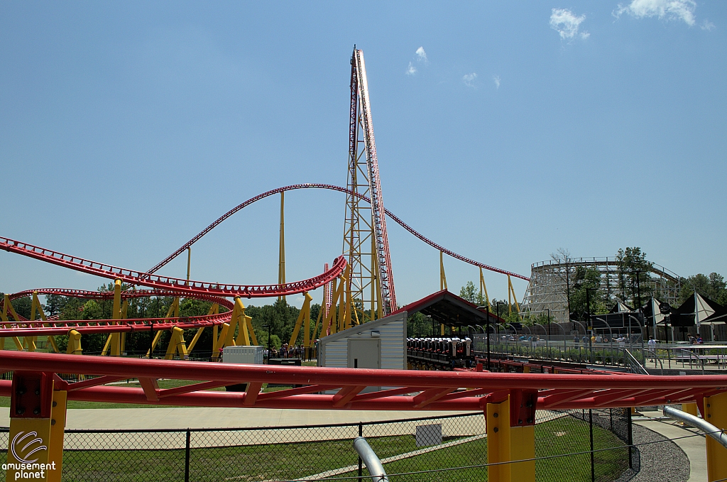 Intimidator 305