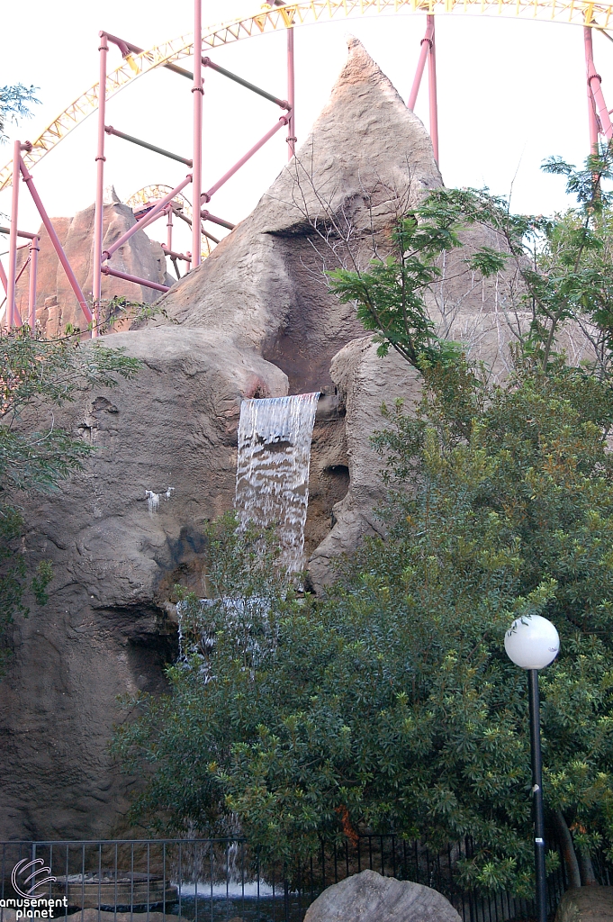 Volcano: The Blast Coaster