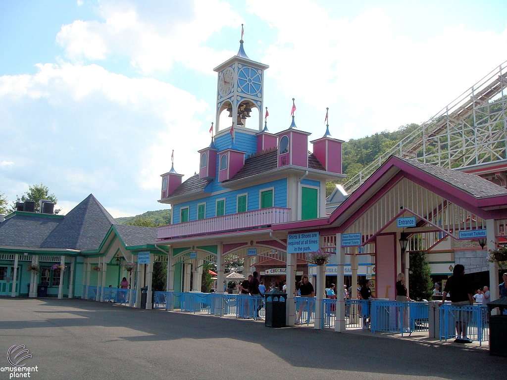 Lake Compounce