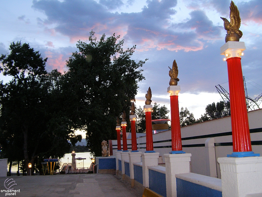 Lakeside Amusement Park