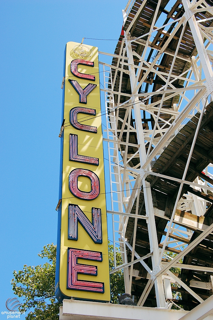 Cyclone