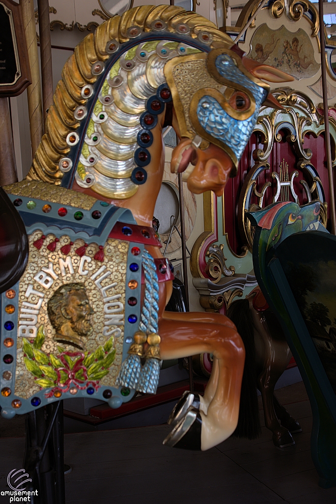 B&B Carousell