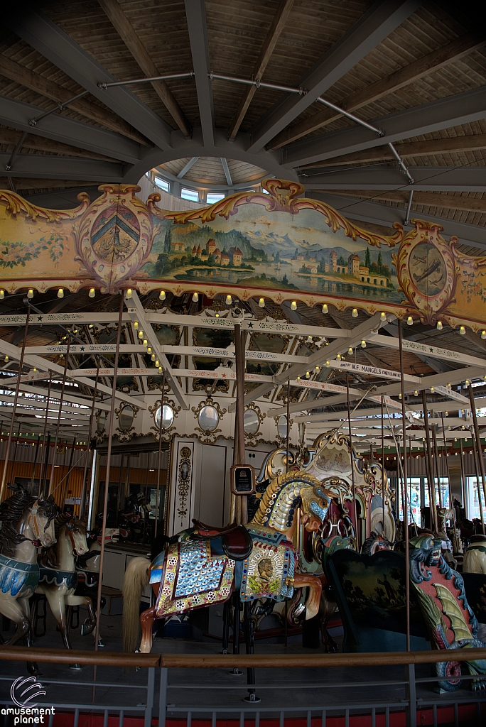 B&B Carousell