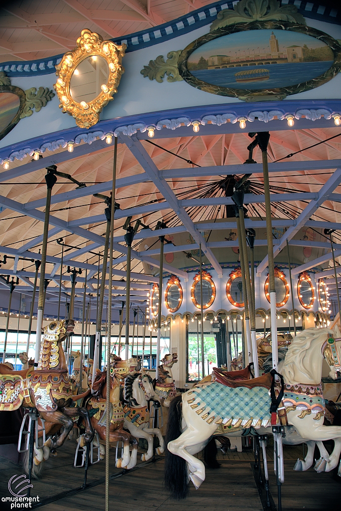 Grand Carousel