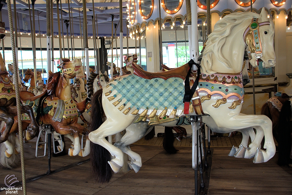 Grand Carousel