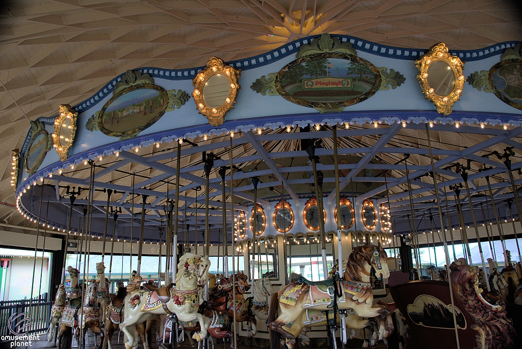 Grand Carousel