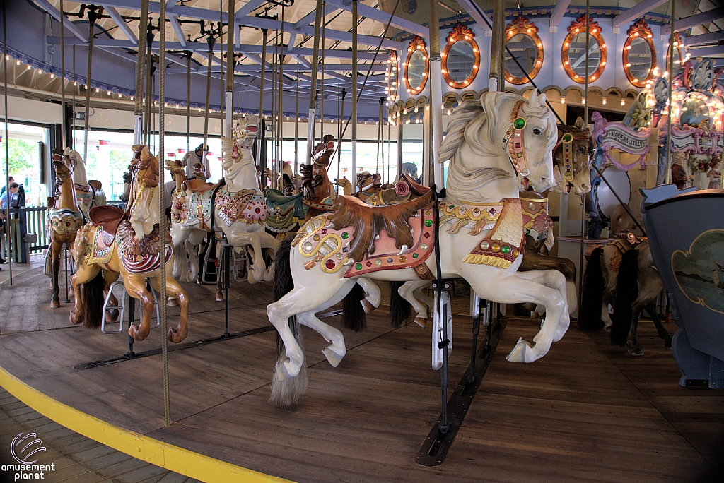 Grand Carousel
