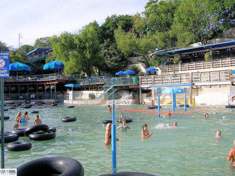 Schlitterbahn West