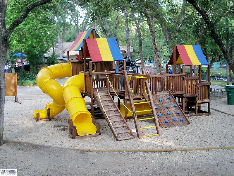 Schlitterbahn West