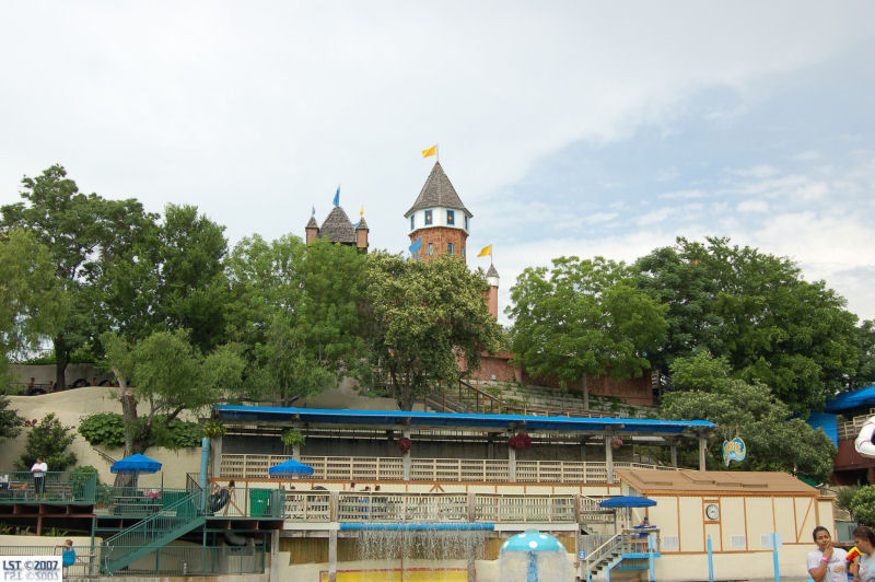 Schlitterbahn West