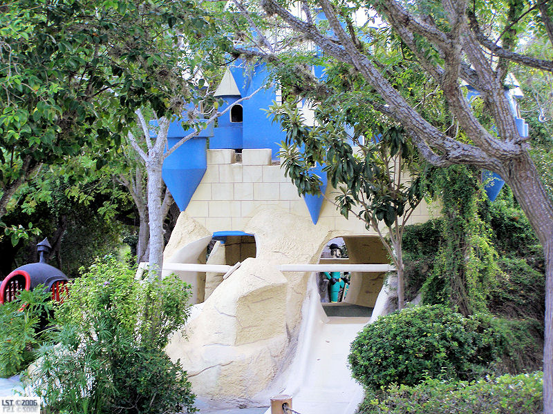 Hansel & Gretel Playground