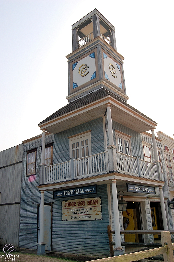 Six Flags America