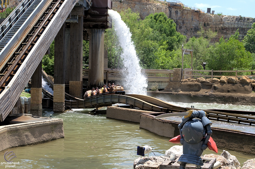 Bugs' White Water Rapids