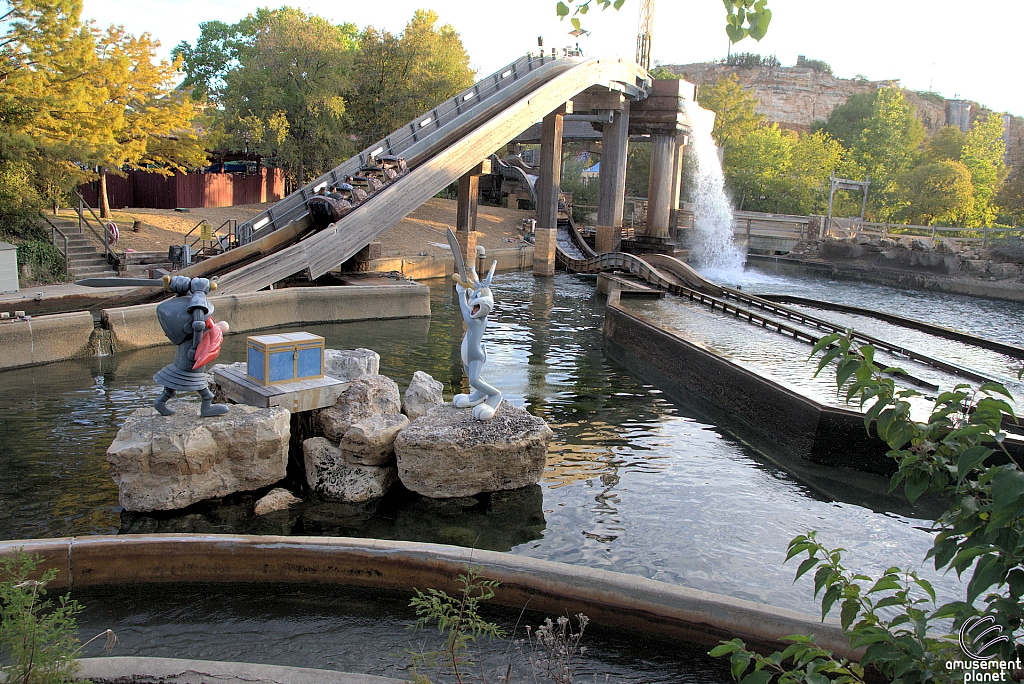 Bugs' White Water Rapids